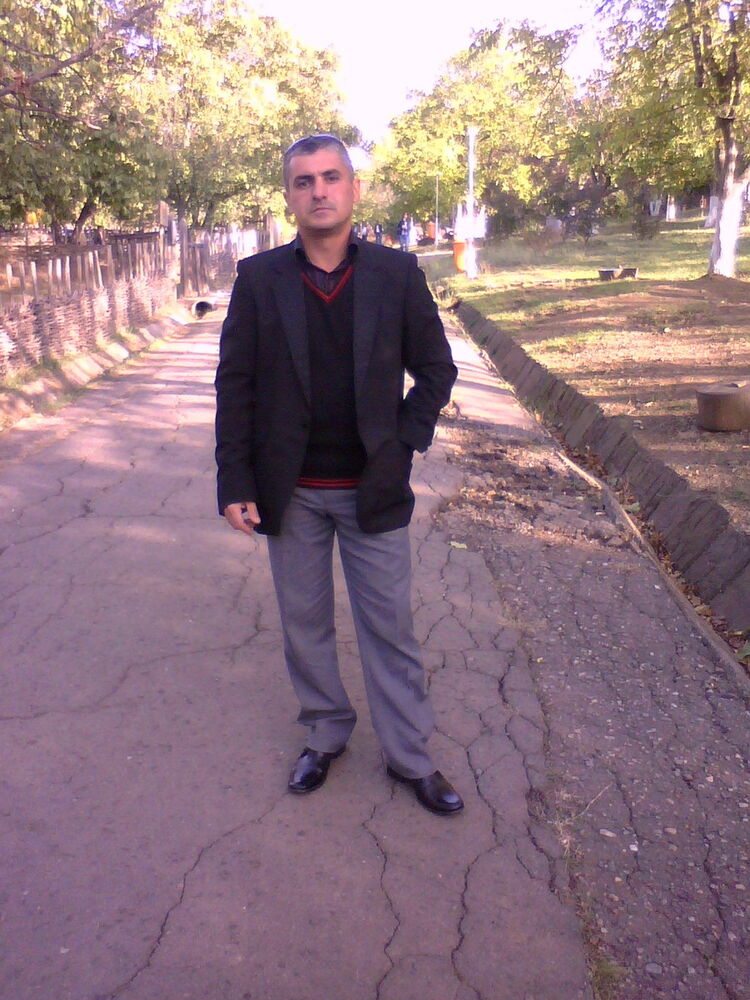  13866395  Koxta, 47 ,    