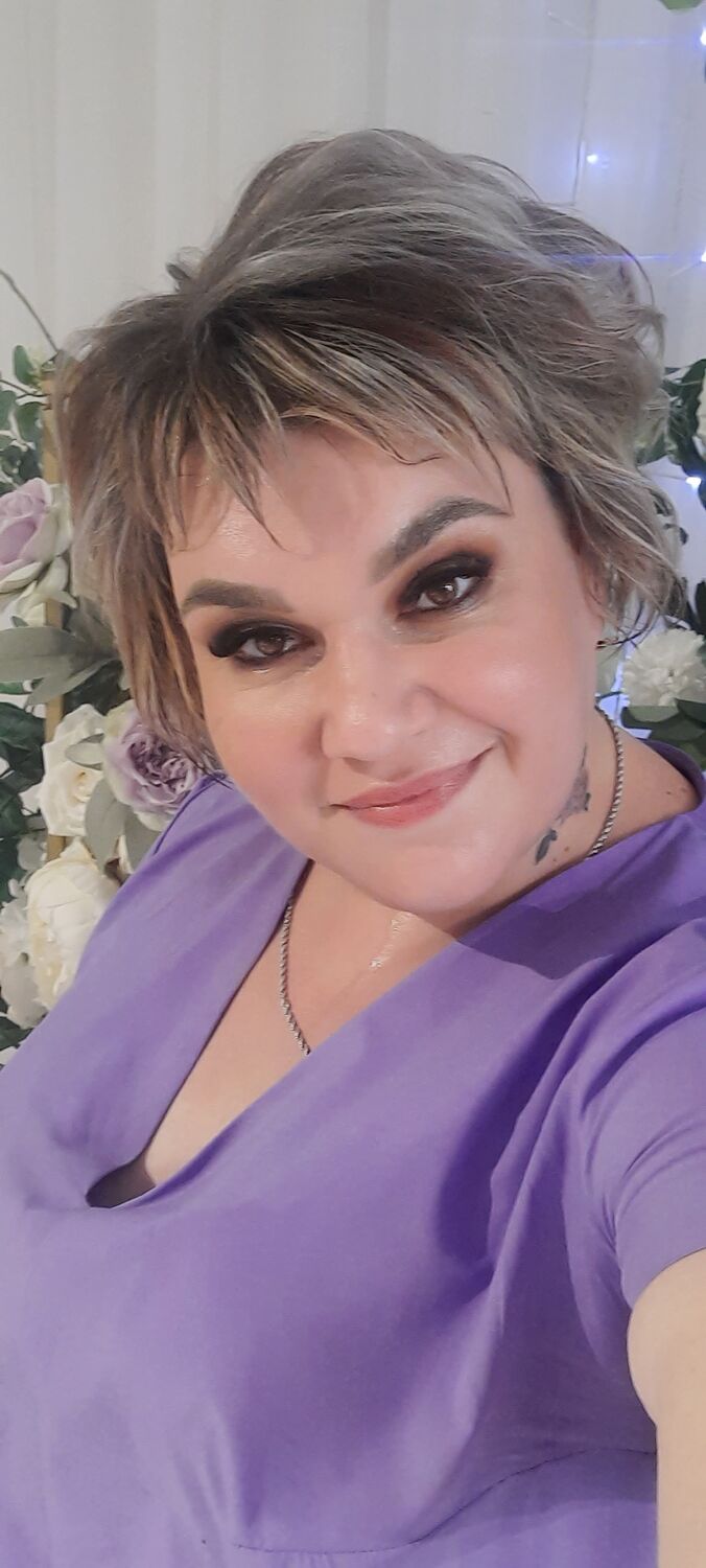  ,   Merelin, 38 ,   ,   , c 
