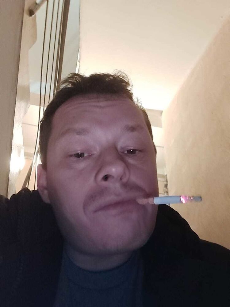  18725195  , 43 ,    