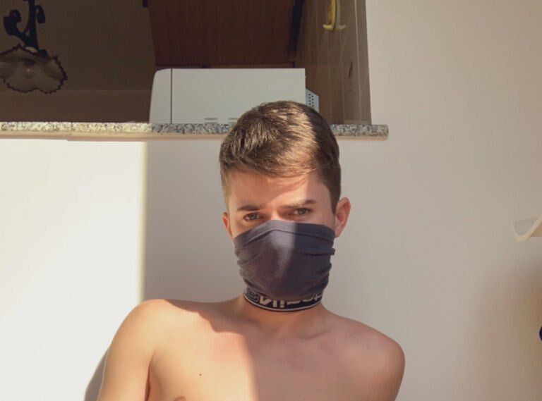  23816375  Dani, 23 ,    