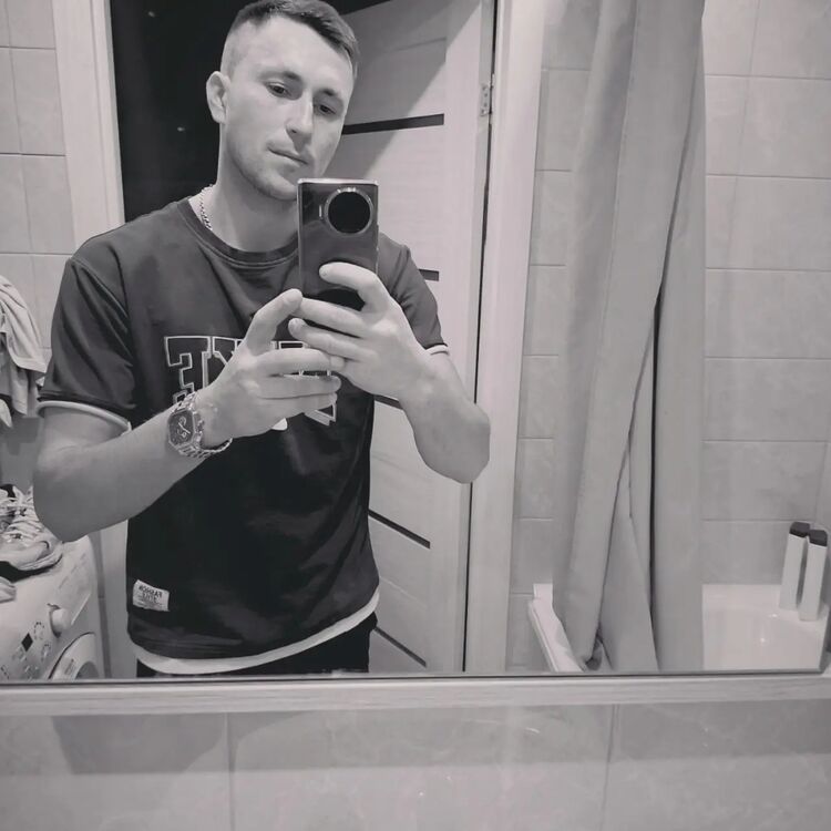  ,   Maxim, 31 ,   ,   