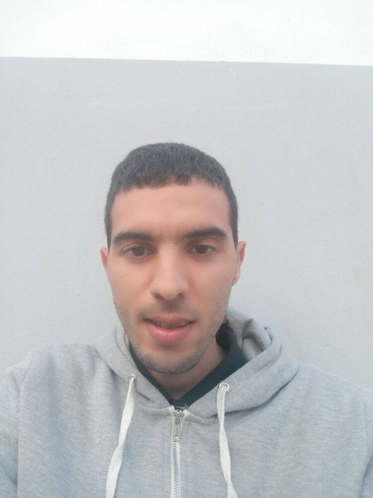  21642815  , 29 ,    Algiers