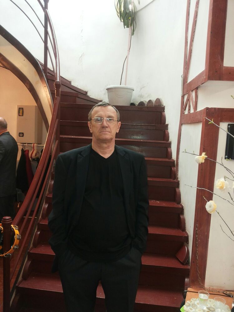  -,   , 72 ,  