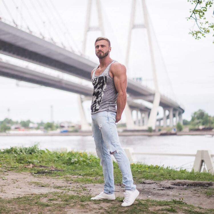 ���� 46880385 ������� ����, 37 ���, ���� ���������� � ������