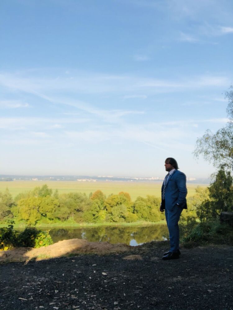  26228505  Maks, 40 ,    