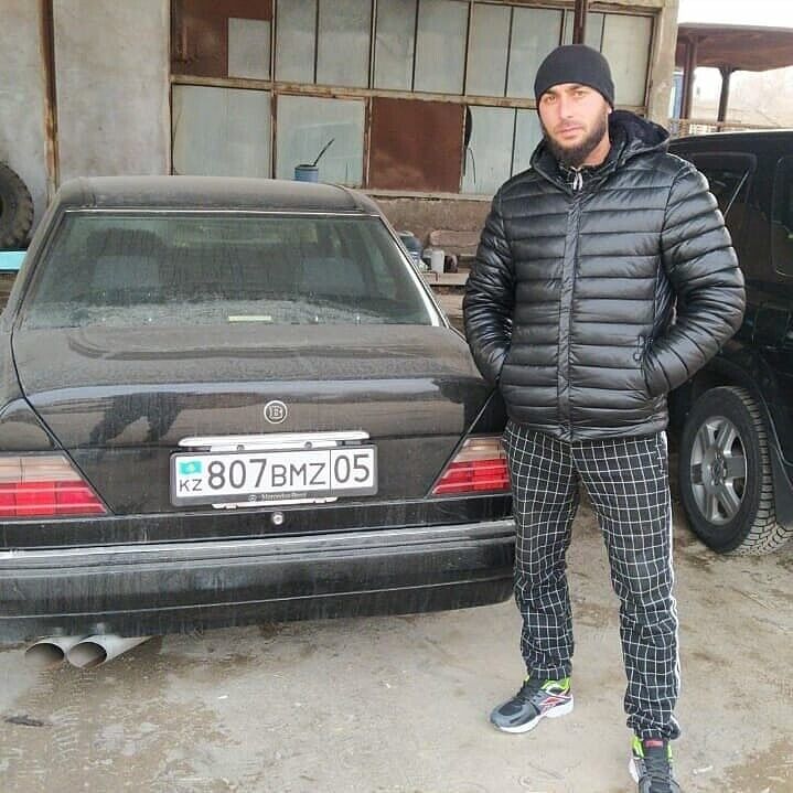  22330885  , 37 ,    