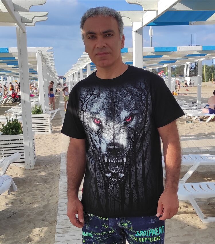  36963055  Ruslan, 50 ,    