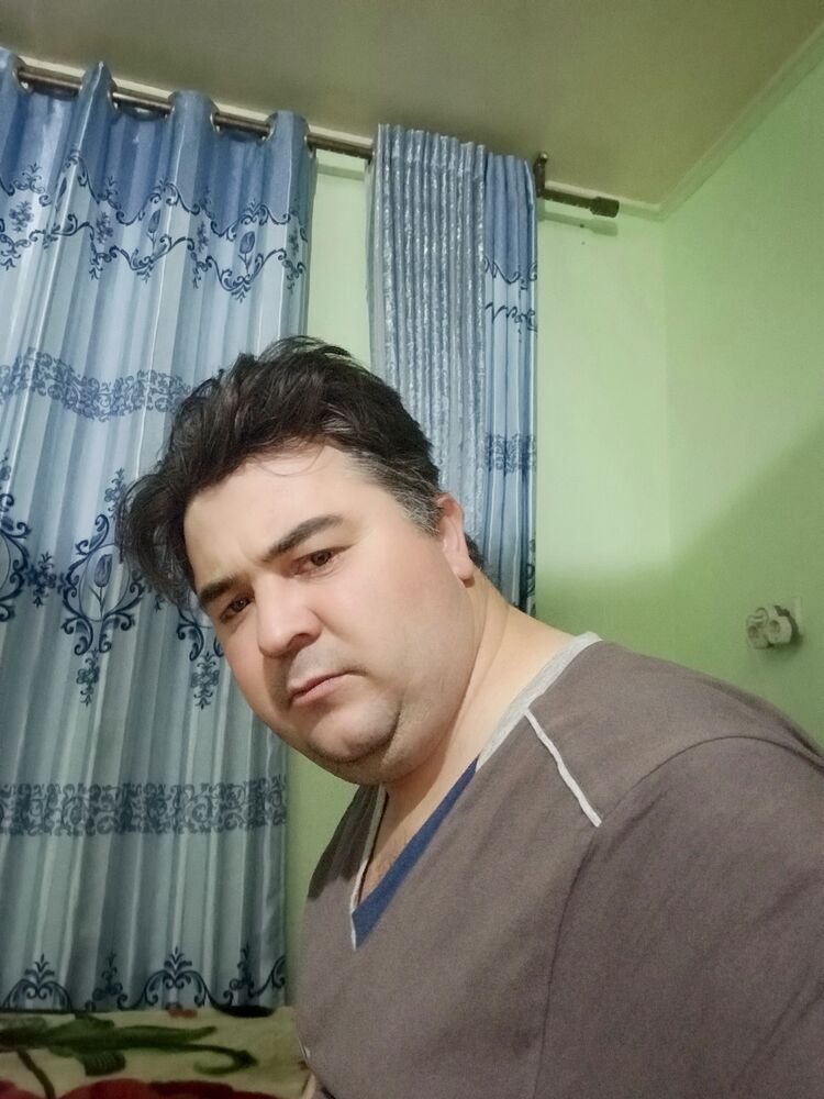  ,   Nurik, 37 ,   ,   