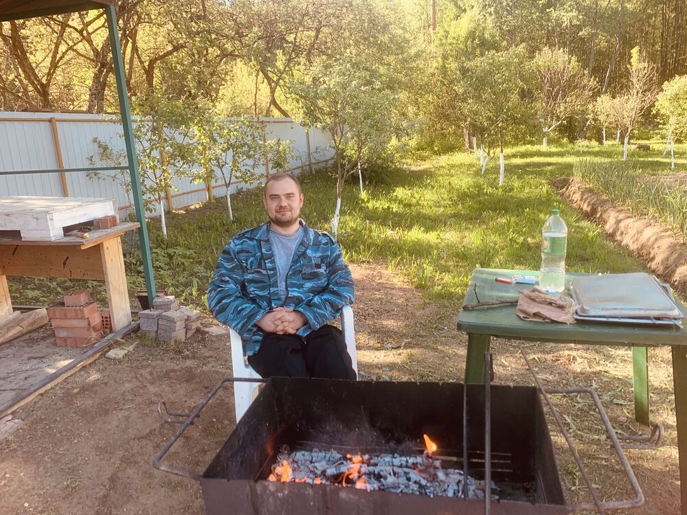  43496525  , 30 ,    -