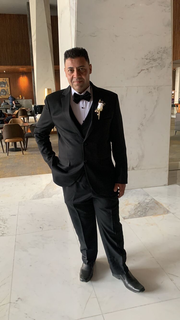  37397855  Ahmedelhadid, 46 ,    
