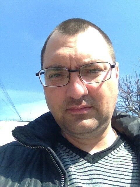  ,   Viktorzlo, 47 ,  