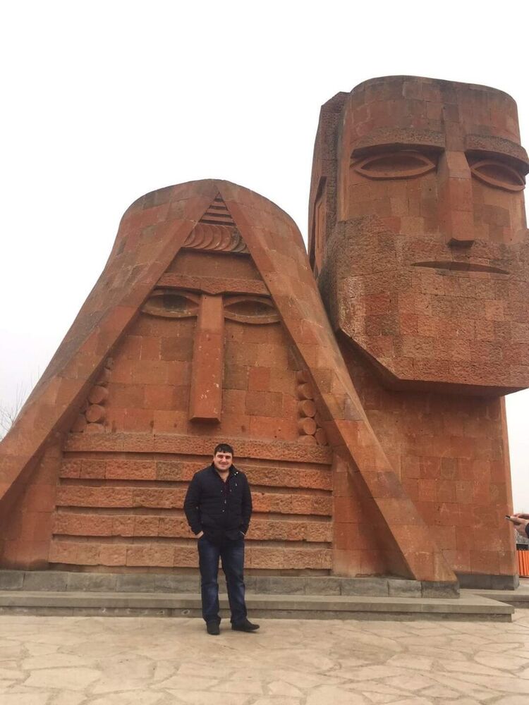 ���� 22276905 ������� Karen, 37 ���, ���� ���������� � �������