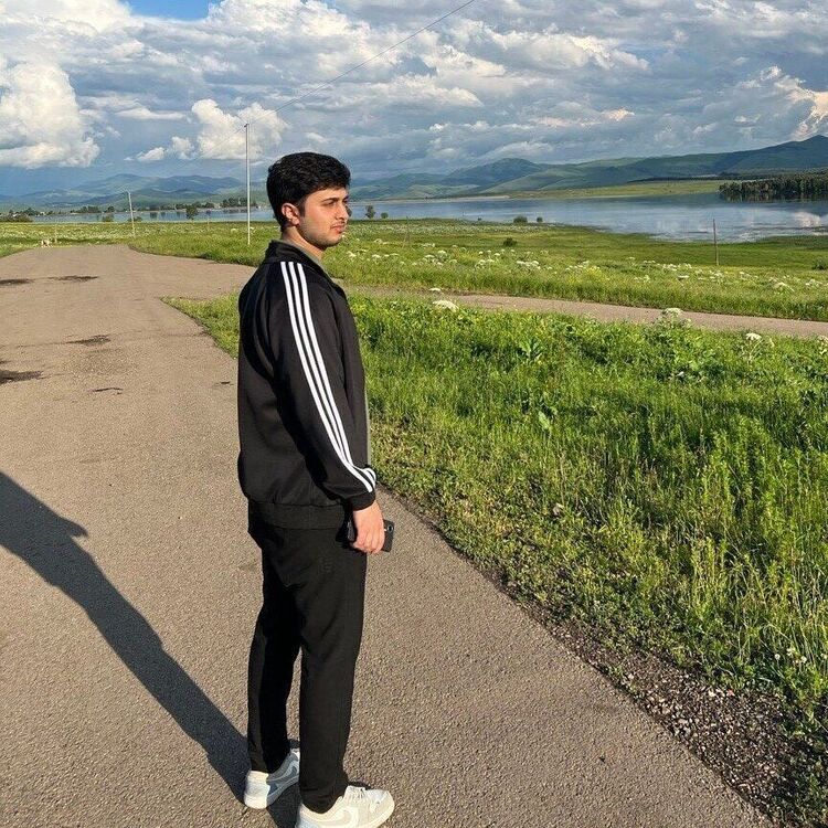 ���������� ����, ���� ������� Emin, 33 ����, ������������ ��� ������, ����� � ���������