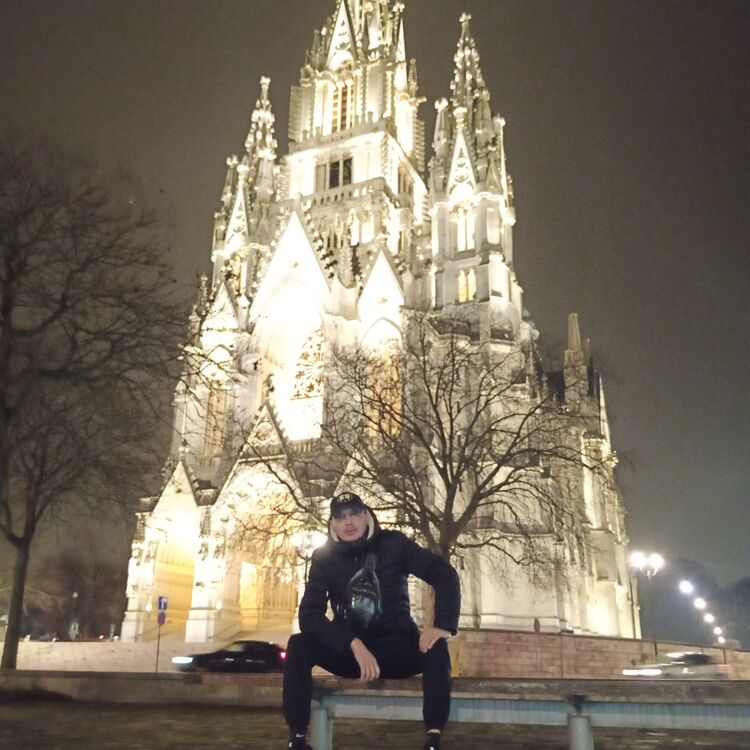  Warszawa,   , 33 ,   ,   