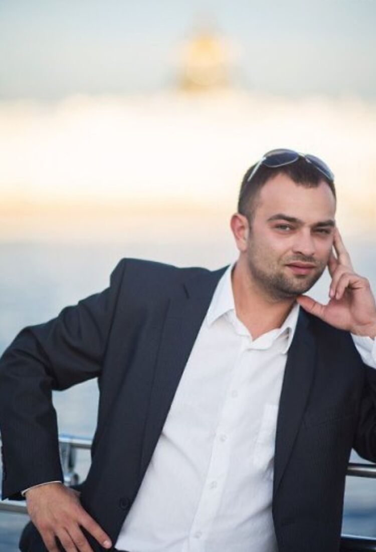  52977775  Tigran, 21 ,    