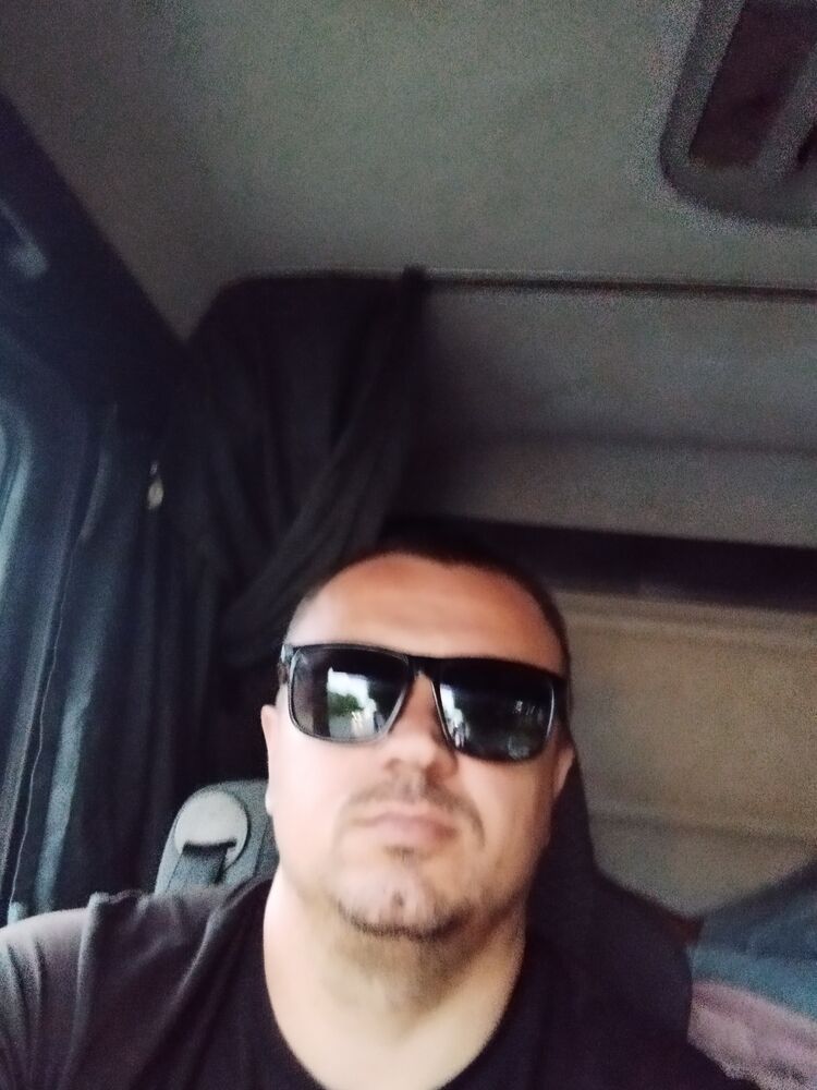  28759285  Nikolay, 42 ,    