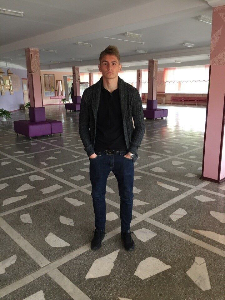  ,   Anton, 25 ,   ,   , c 