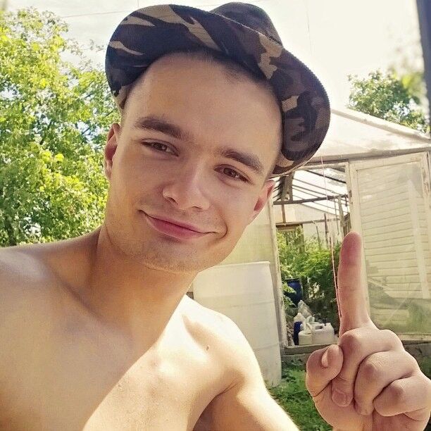  8257785  , 28 ,    -