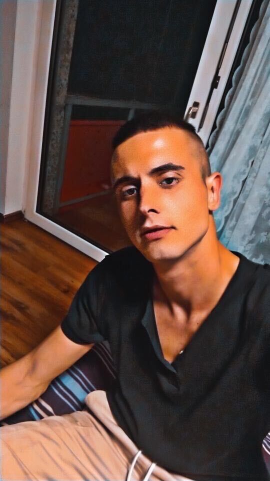  ,   Deniss, 25 ,   ,   