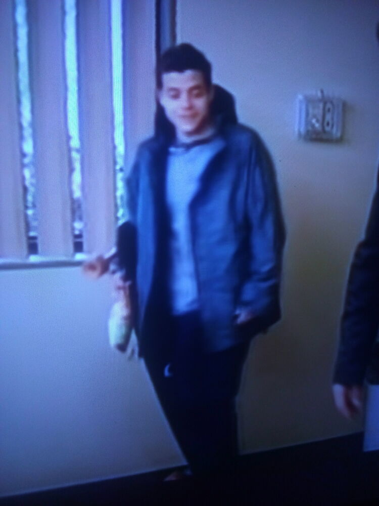  24446925  Rafael, 42 ,    