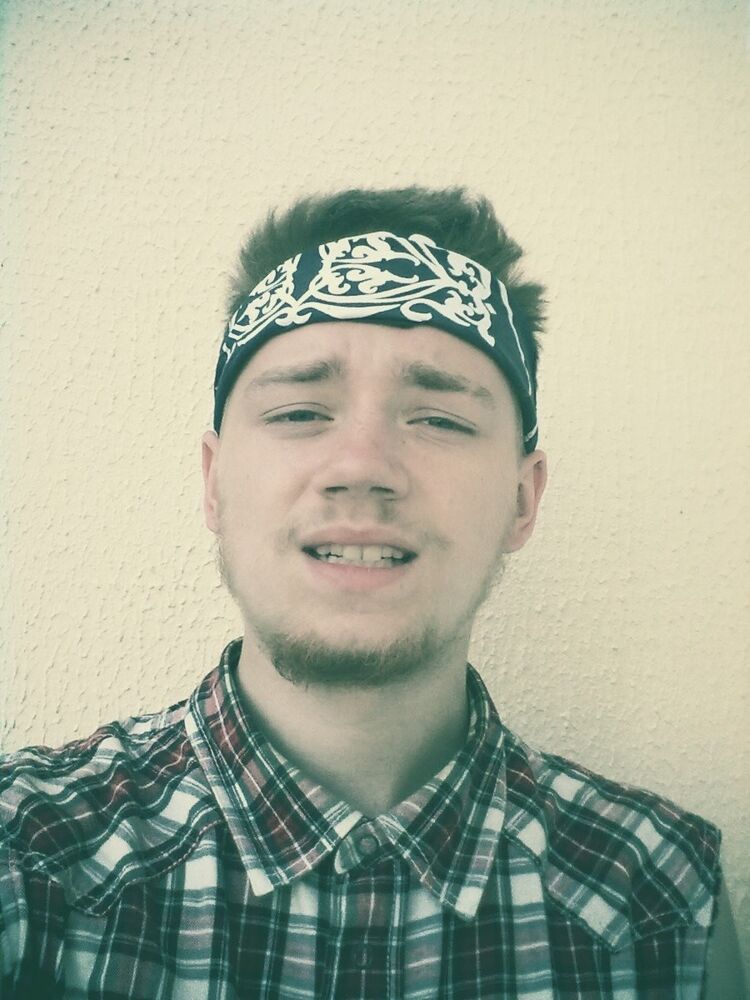  ,   Maks, 32 ,   
