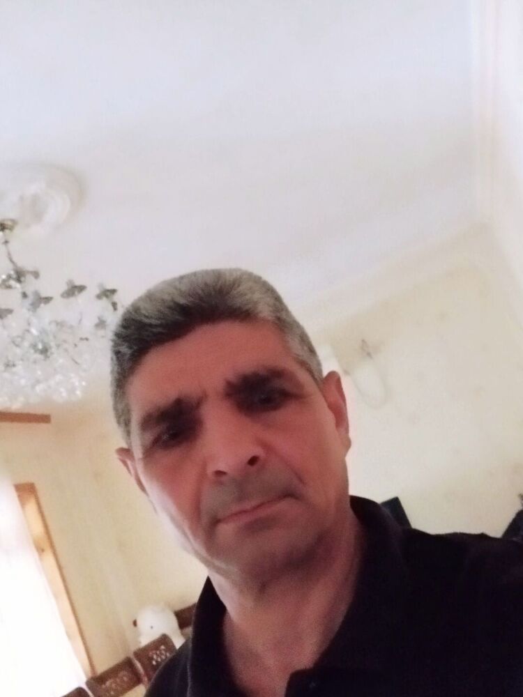  53838595  Ruslan, 46 ,    