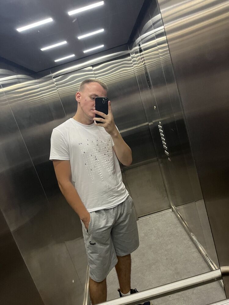  --,   , 24 ,  