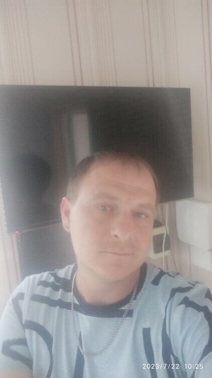  36502185  Vyacheslav, 37 ,    