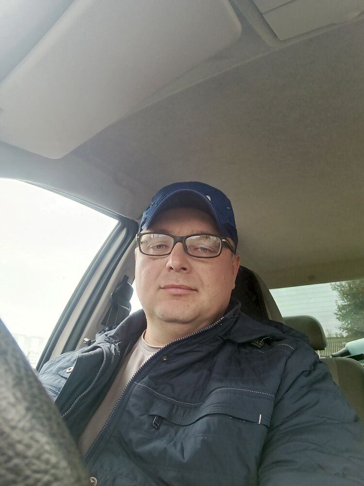  46162405  , 41 ,    