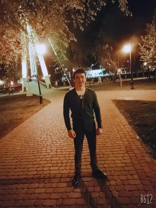  20632215  Mukhsinbek, 25 ,    