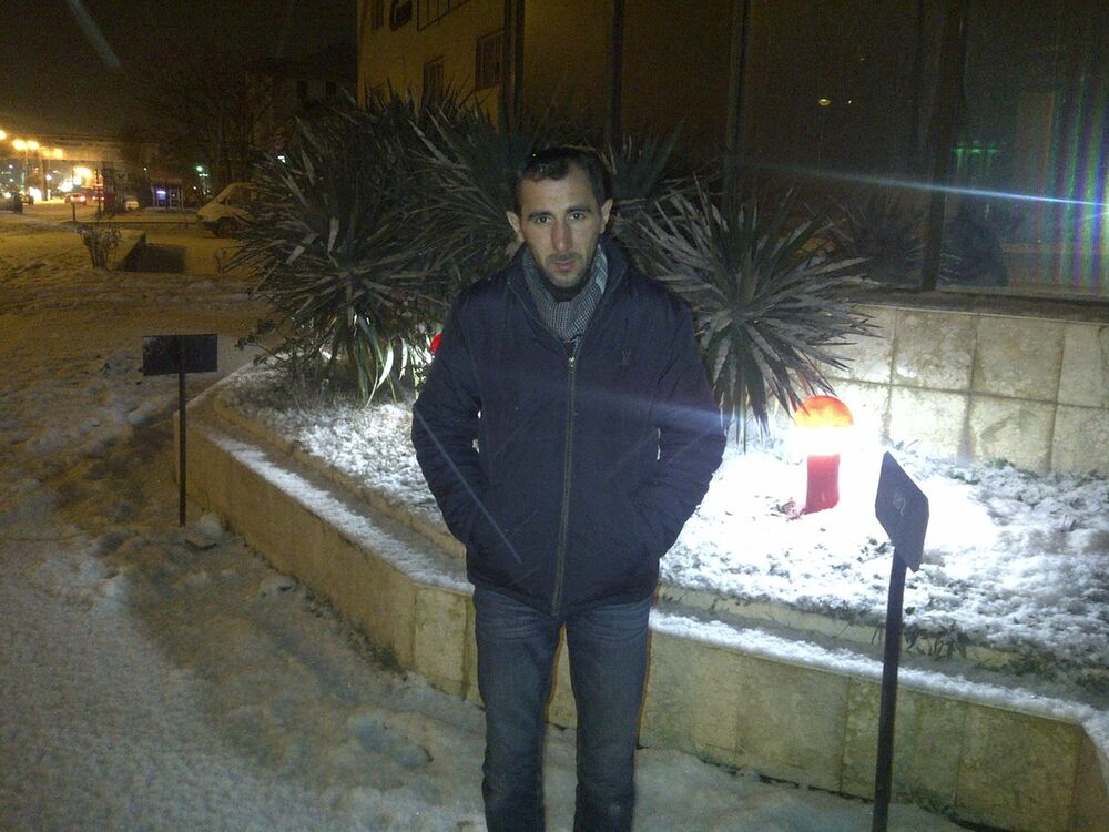  4017475  Ilham, 46 ,    