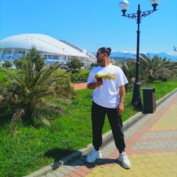  -,   Mostafa, 25 ,   ,   
