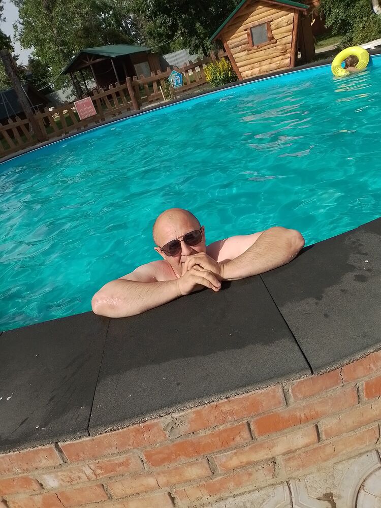  27238205  , 44 ,    