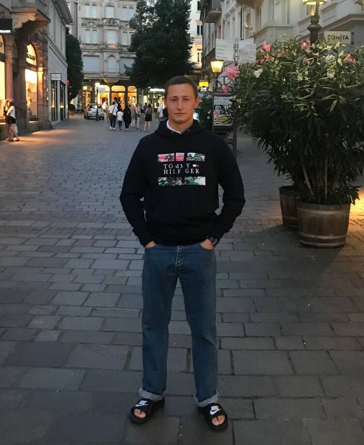  ,   , 27 ,   ,   