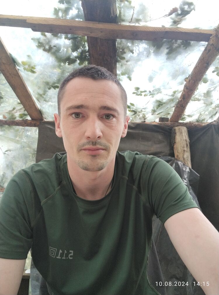  45350335  Valek, 32 ,    