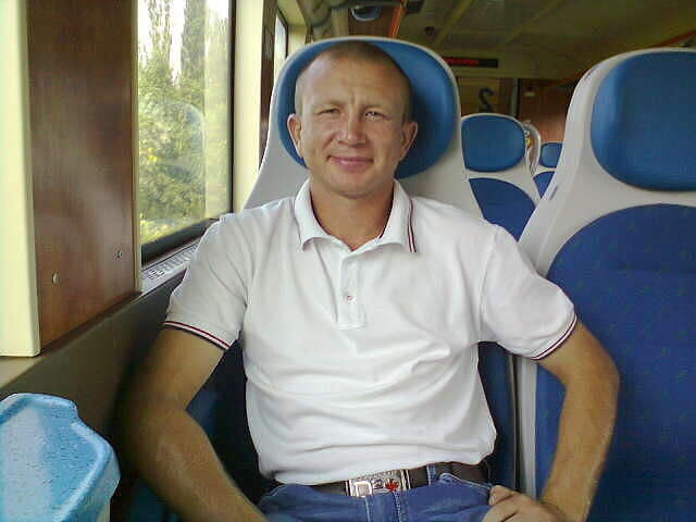  5218475  Iura, 45 ,    