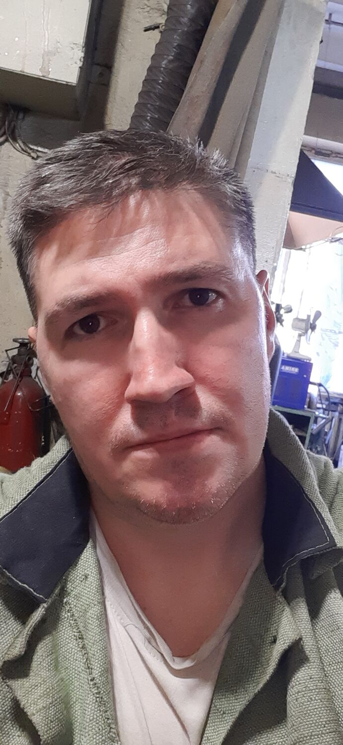  -,   Pavel, 48 ,   ,   