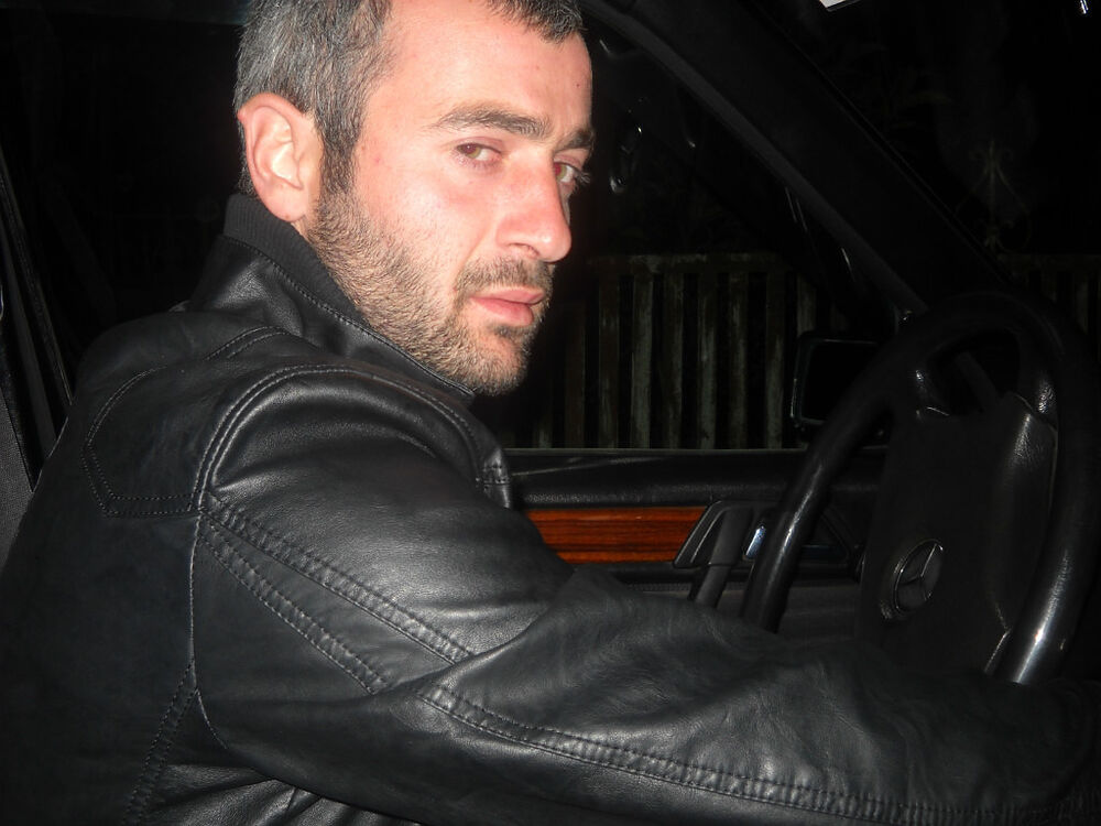  4218235  Lasha, 37 ,    