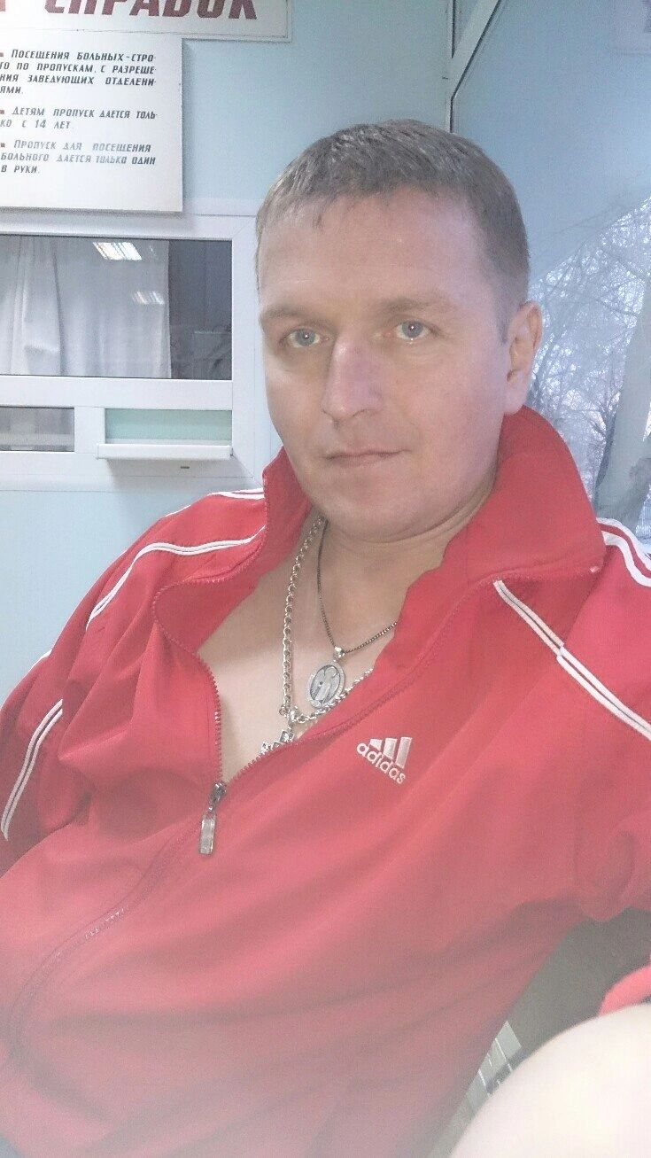  54031045  Aleksandr, 51 ,    