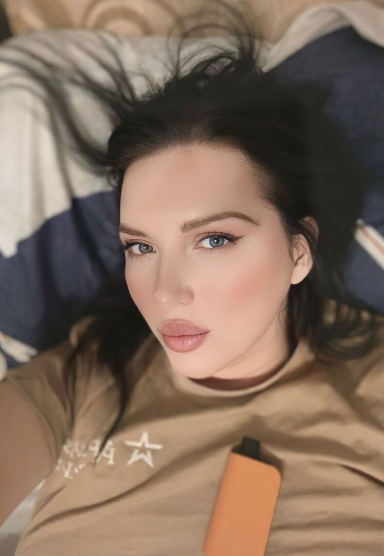  ,   Ksenia, 37 ,   ,   