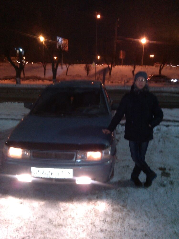  ,   Artem, 32 ,   ,   , c , 