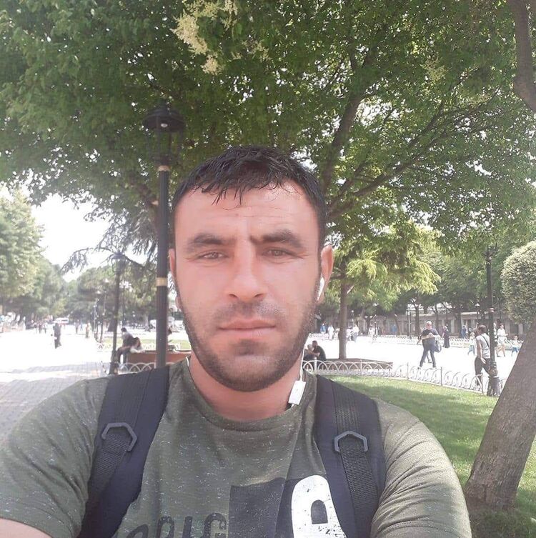  46583015  Mehmetnuri, 40 ,    