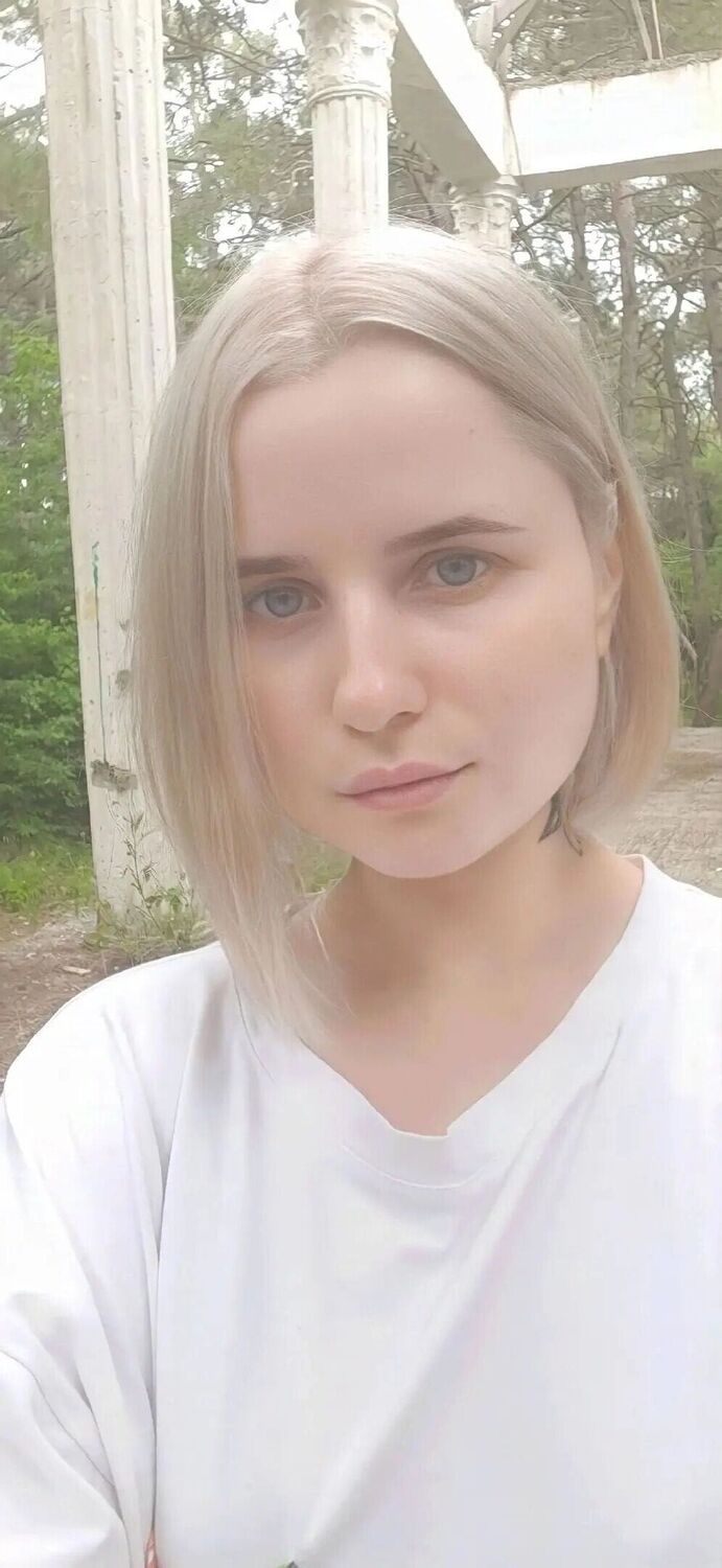  ,   Elena, 27 ,   ,   , c , 