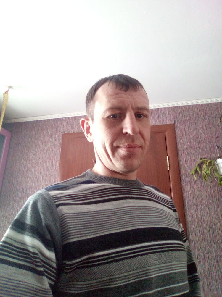  18823115  , 42 ,    