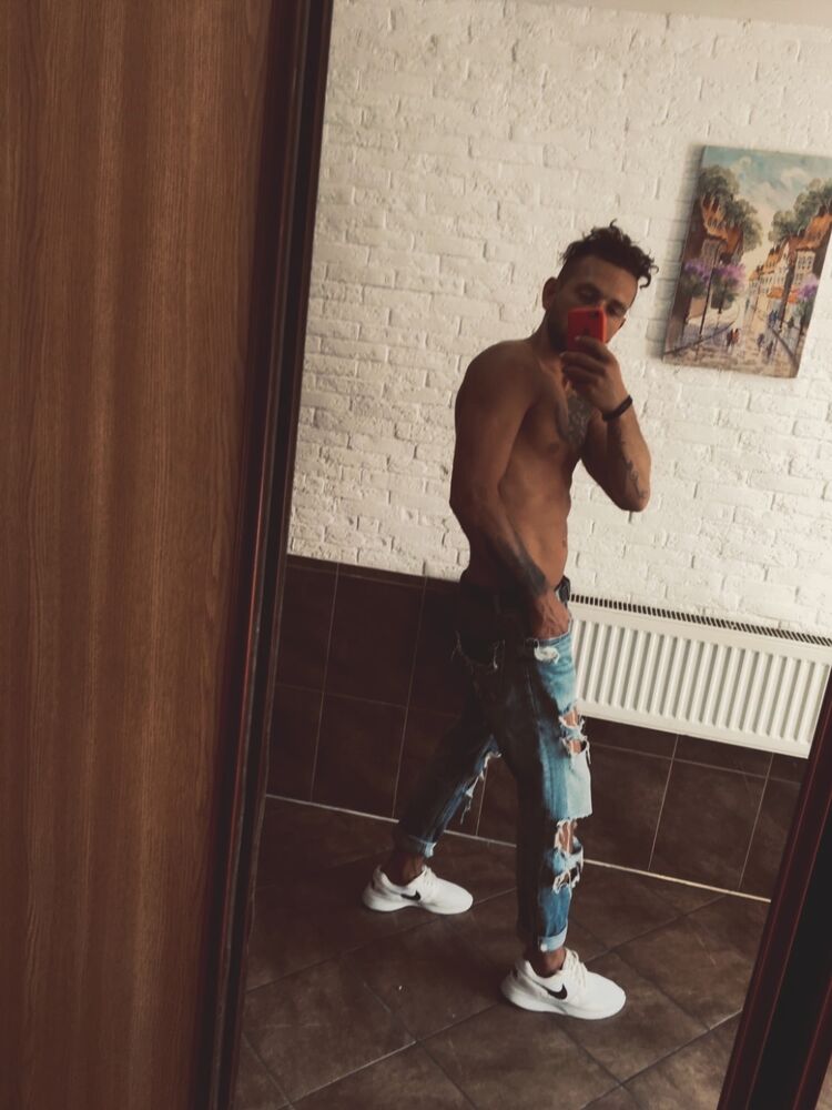  49527565  , 30 ,    -
