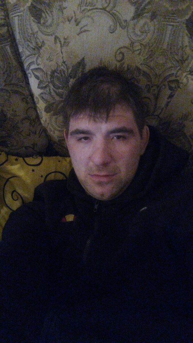 18806215  , 39 ,     