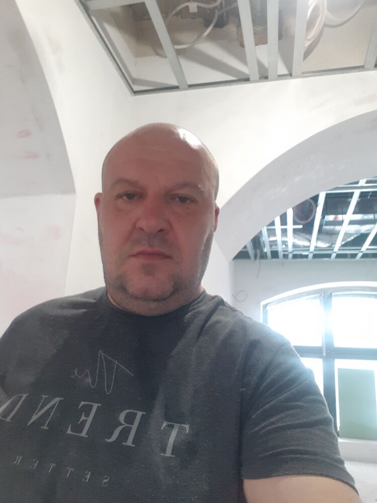  28453655  , 46 ,    