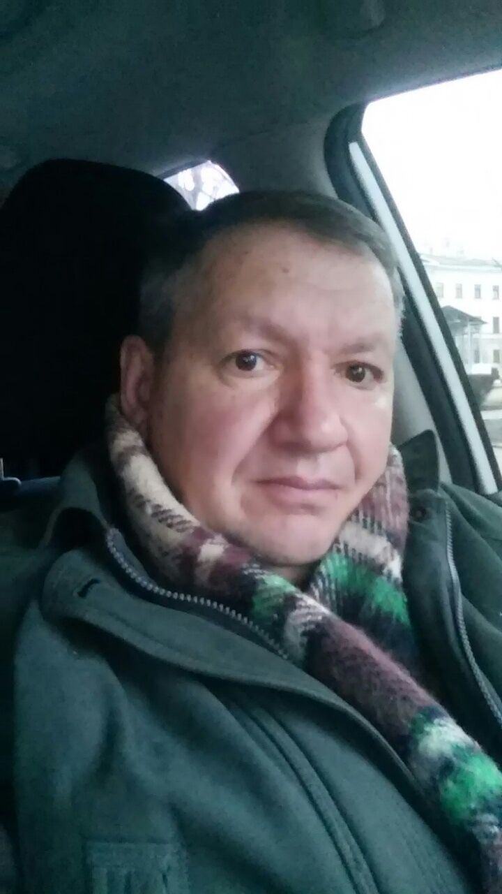  23995285  Gennadiy, 71 ,    