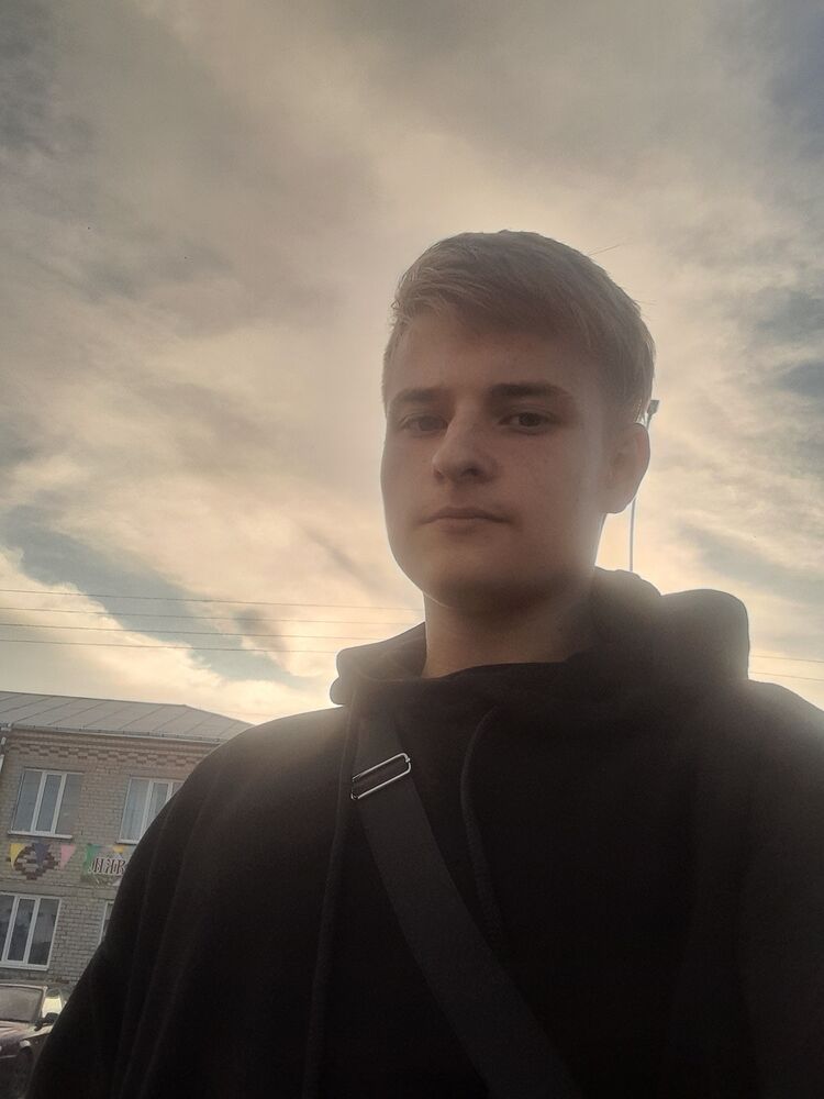  ,   Daniil, 20 ,   c , 