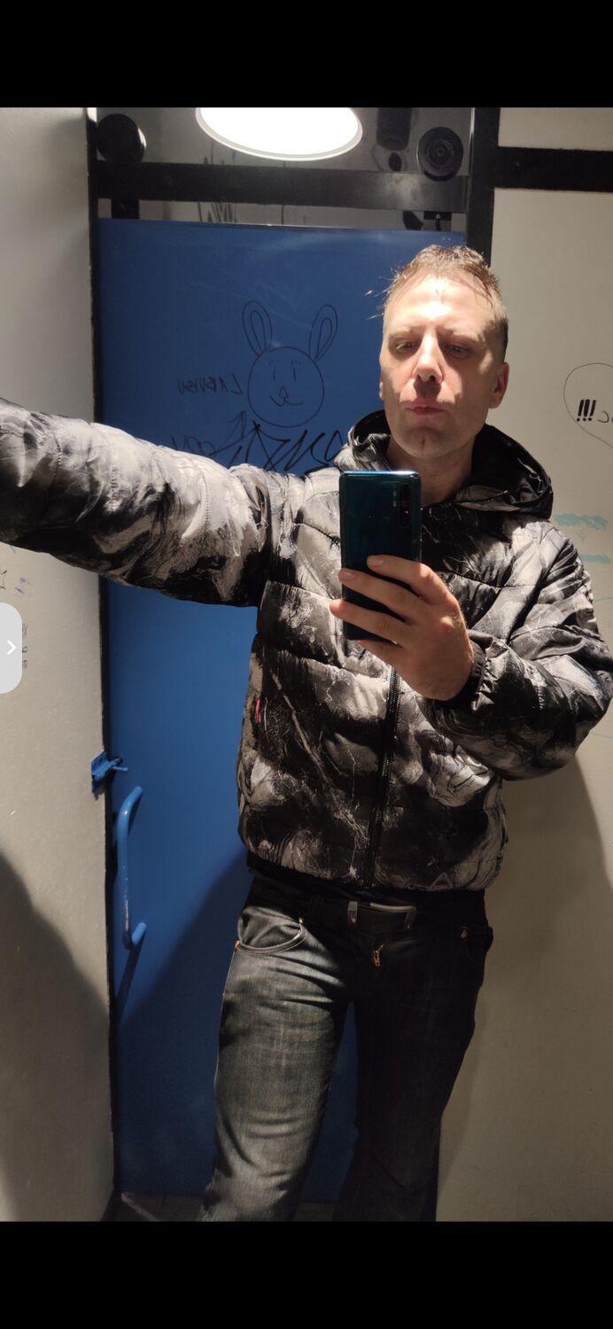  53345675     , 37 ,    